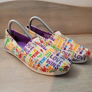 TOMS Womens OrthoLite Alpargata Multi Unity Love Wins Canvas Slip On Shoes 8 NEW